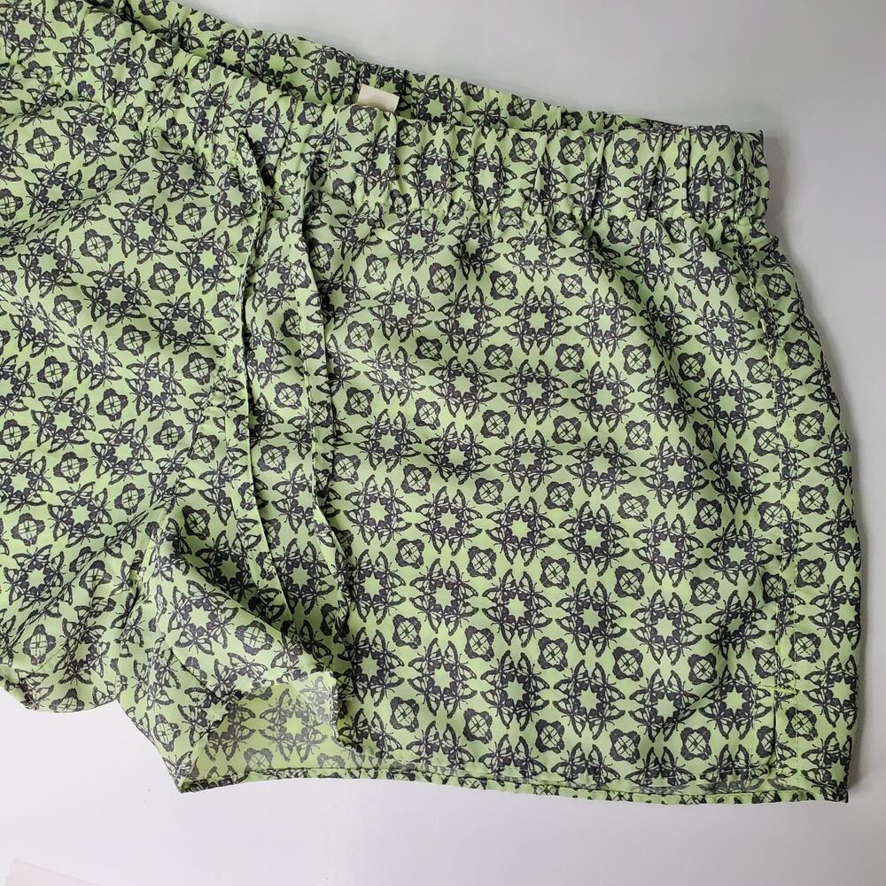 Xhilaration Womens Sleep Shorts Medium Green Geometric Lounge Pajama Shorts